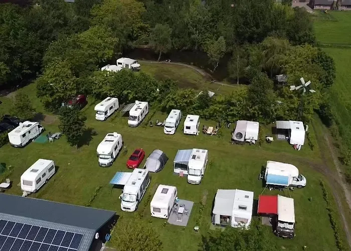 2 Persoons Compleet Ingericht בית נופש Bladel